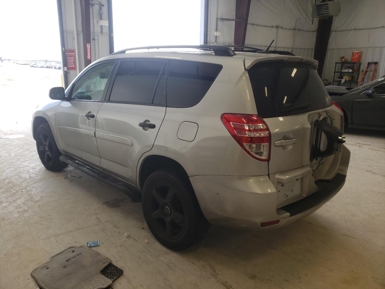 Photo 3 from auction – 2012 TOYOTA RAV4 with VIN 2T3KK4DV8CW017242