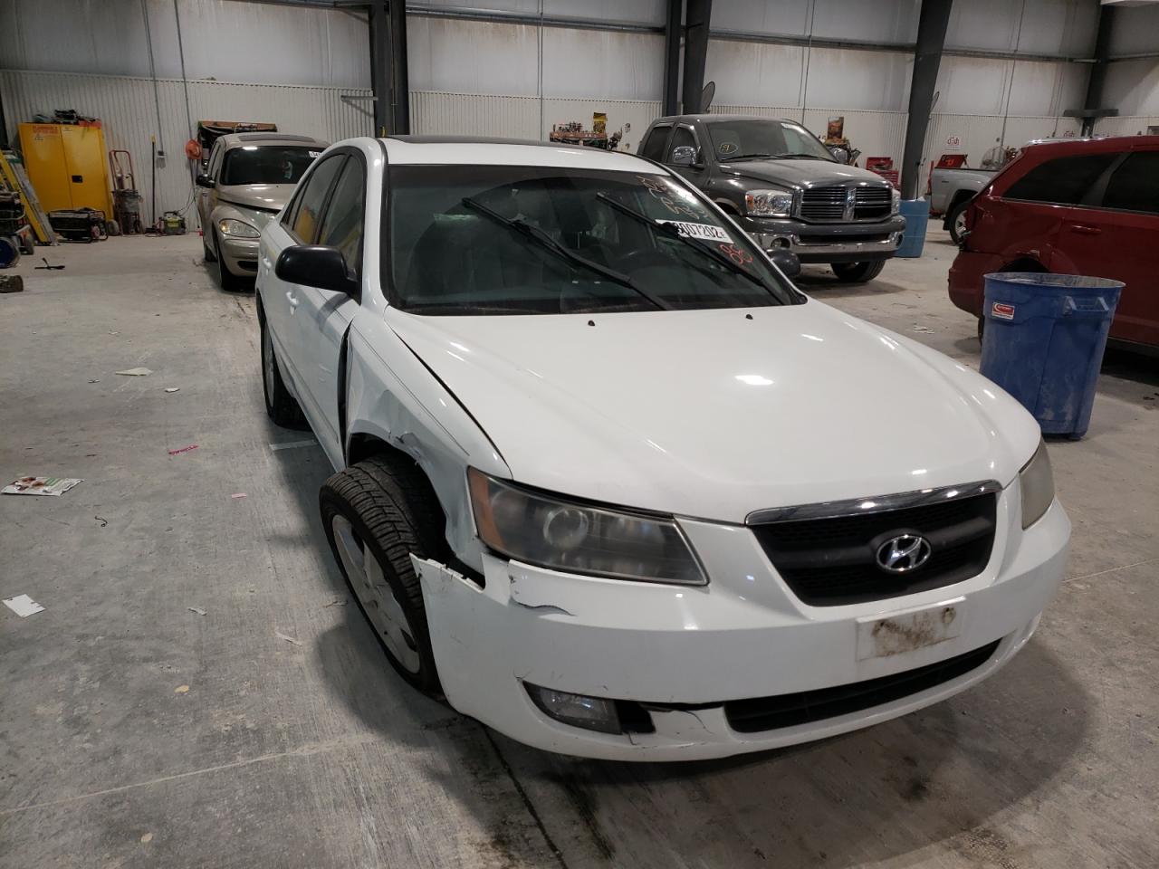 HYUNDAI SONATA SE 2007 with VIN 5NPEU46F27H211288 - Photo from auction
