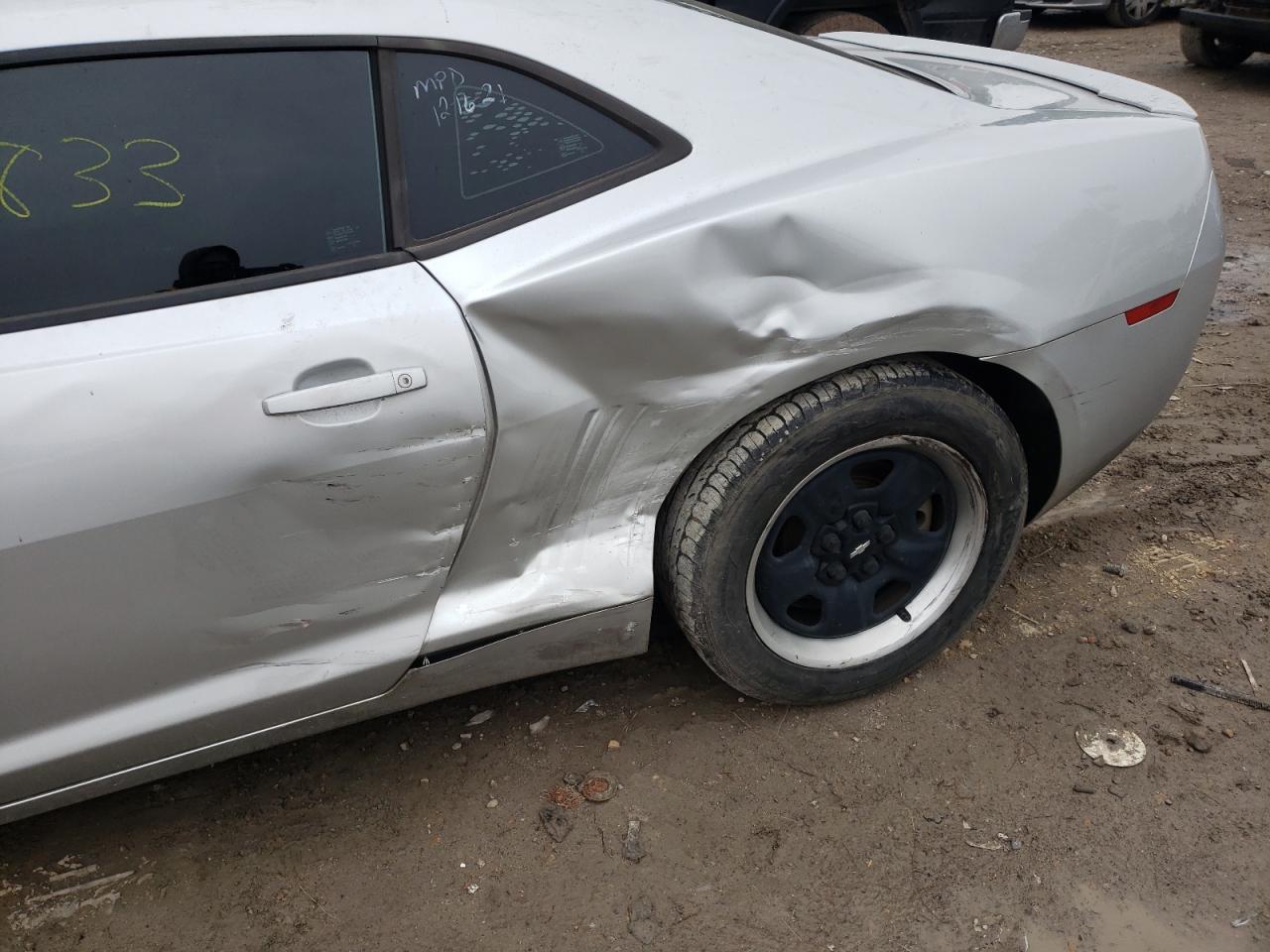Photo 9 from auction – 2013 CHEVROLET CAMARO LS with VIN 2G1FA1E39D9244492
