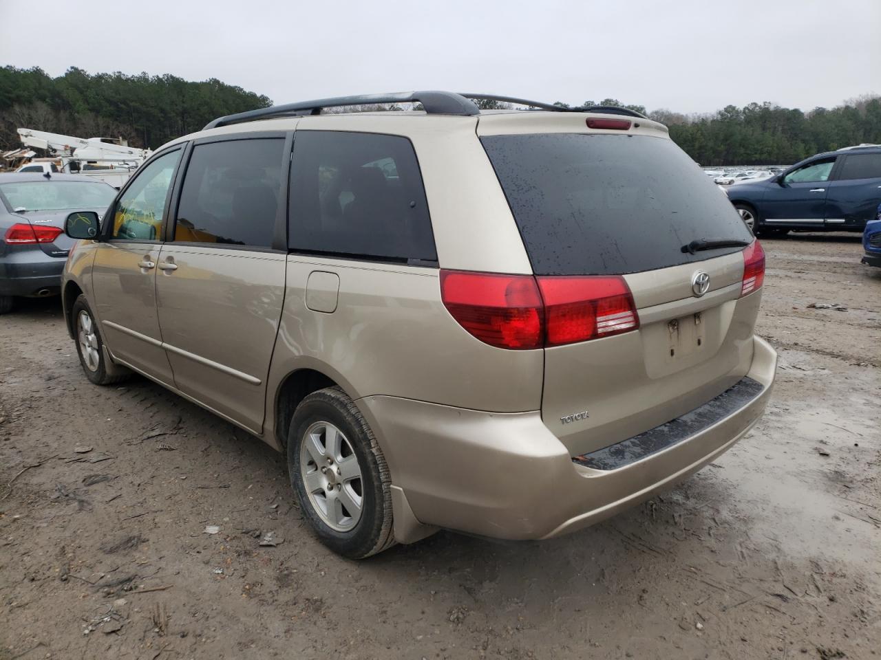 Photo 3 from auction – 2004 TOYOTA SIENNA CE with VIN 5TDZA23C94S130903