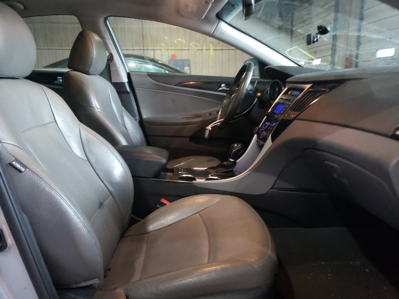 Photo 5 from auction – 2013 HYUNDAI SONATA GLS with VIN 5NPEC4AC1DH603822