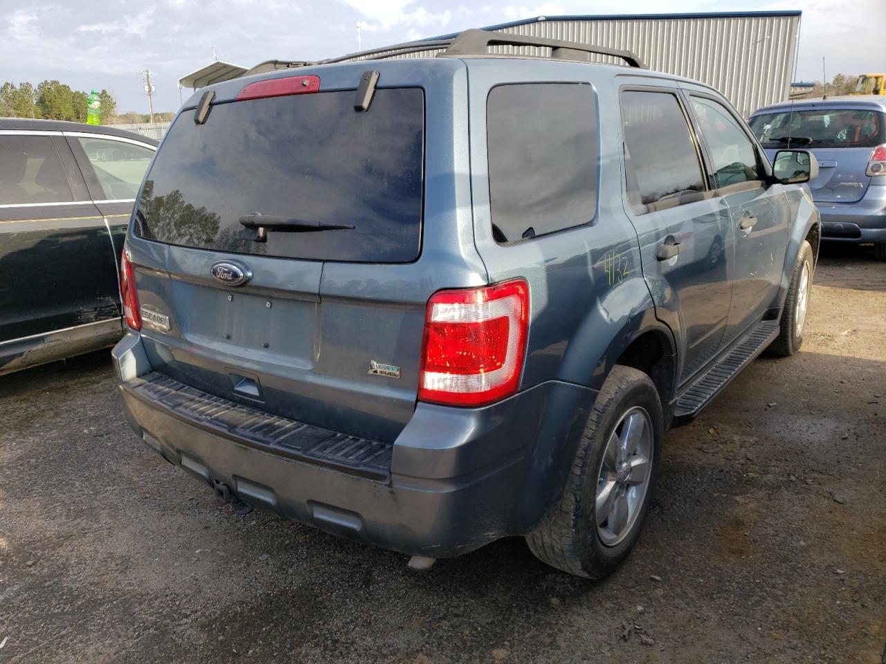 Photo 4 from auction – 2010 FORD ESCAPE XLT with VIN 1FMCU0DG5AKB34965