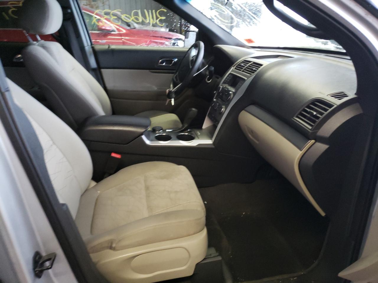 Photo 5 from auction – 2013 FORD EXPLORER with VIN 1FM5K8B80DGB21556