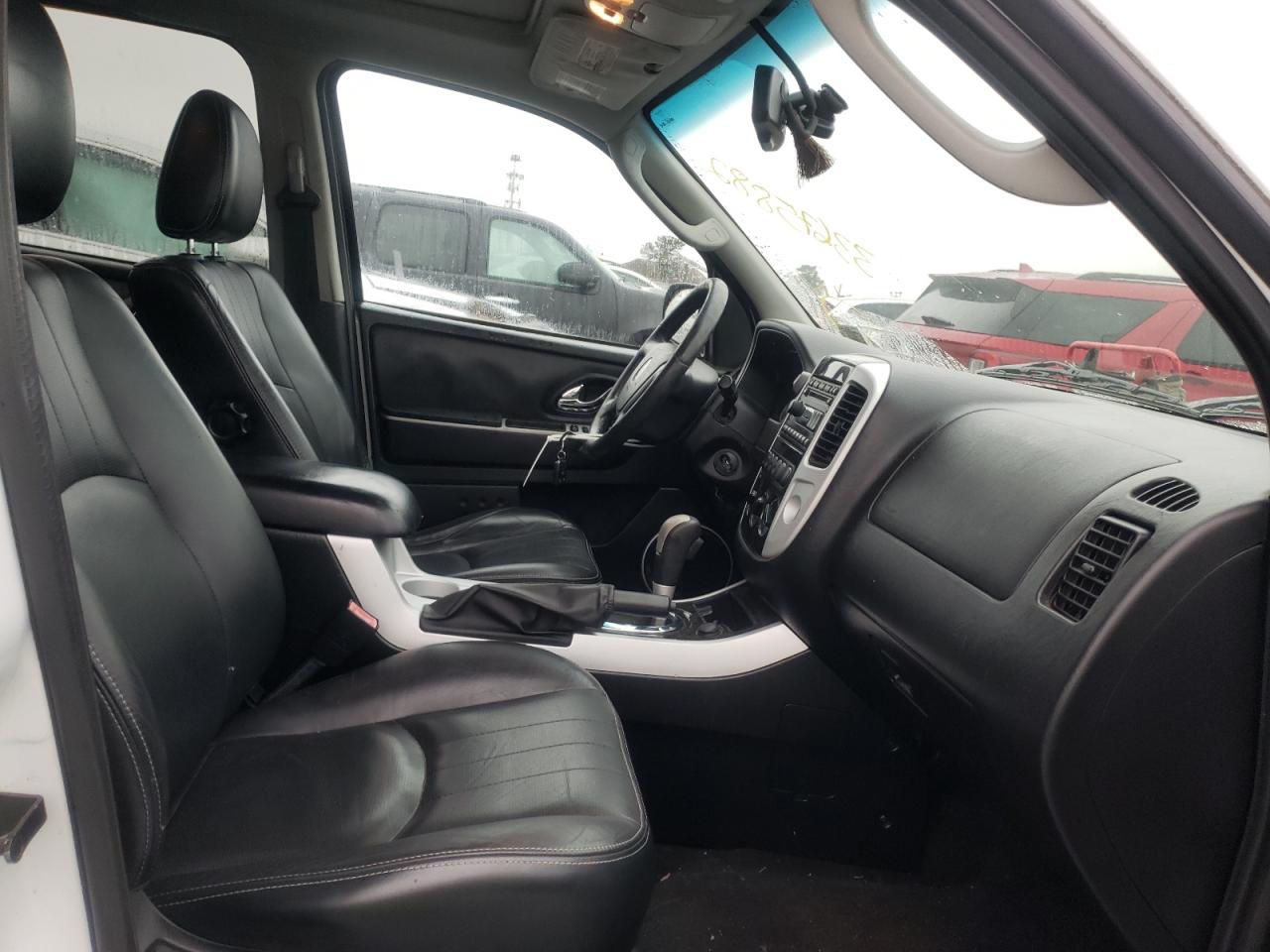 Photo 5 from auction – 2007 MERCURY MARINER LU with VIN 4M2YU91147KJ15485