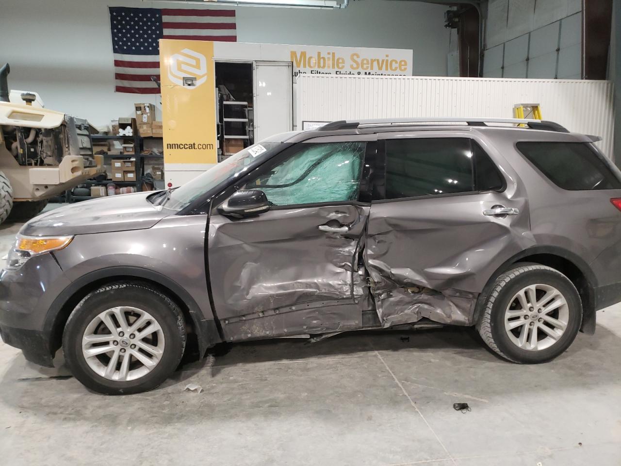 Photo 9 from auction – 2011 FORD EXPLORER X with VIN 1FMHK8D85BGA87489