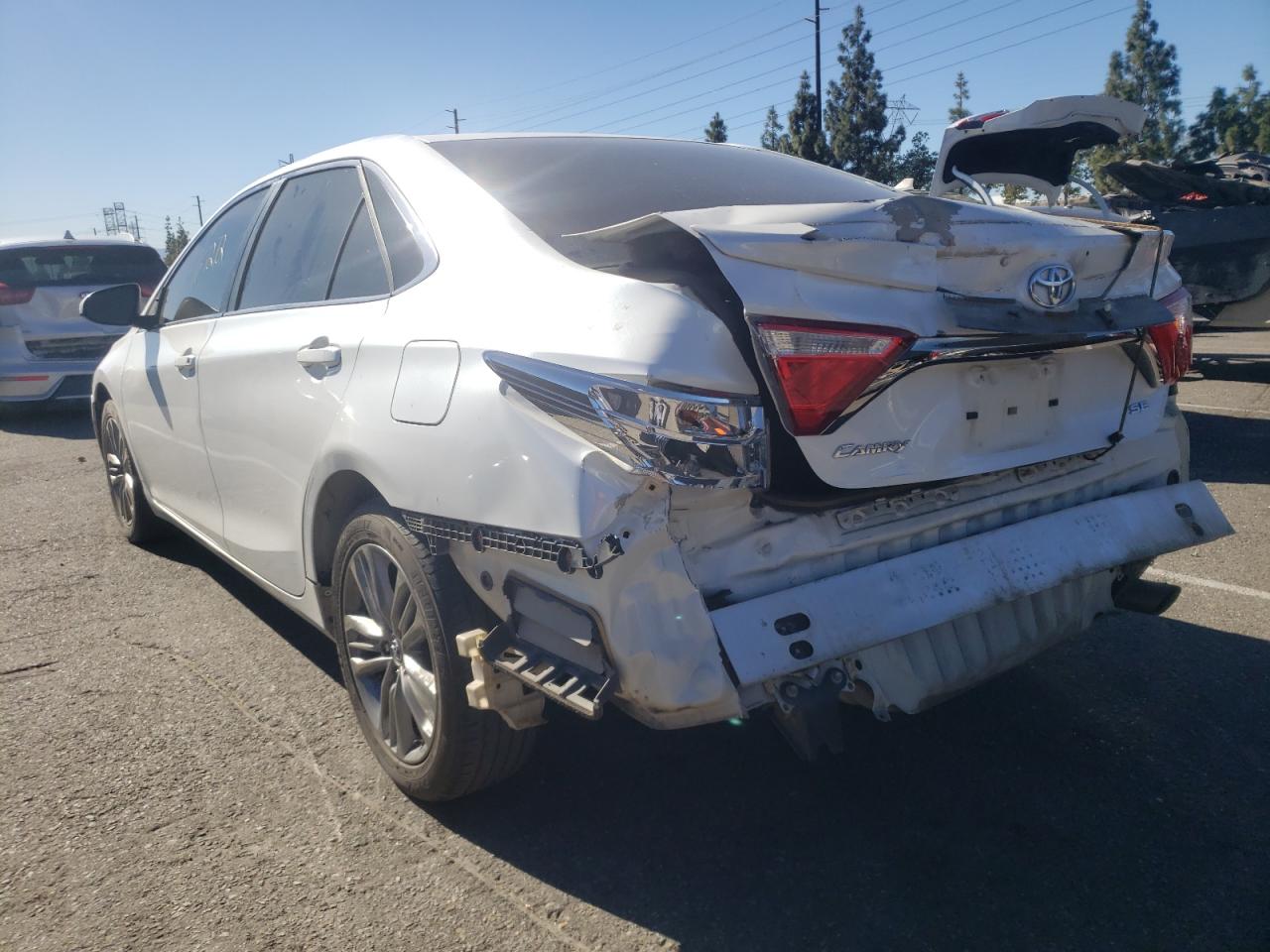 Photo 3 from auction – 2016 TOYOTA CAMRY LE with VIN 4T1BF1FK2GU223354