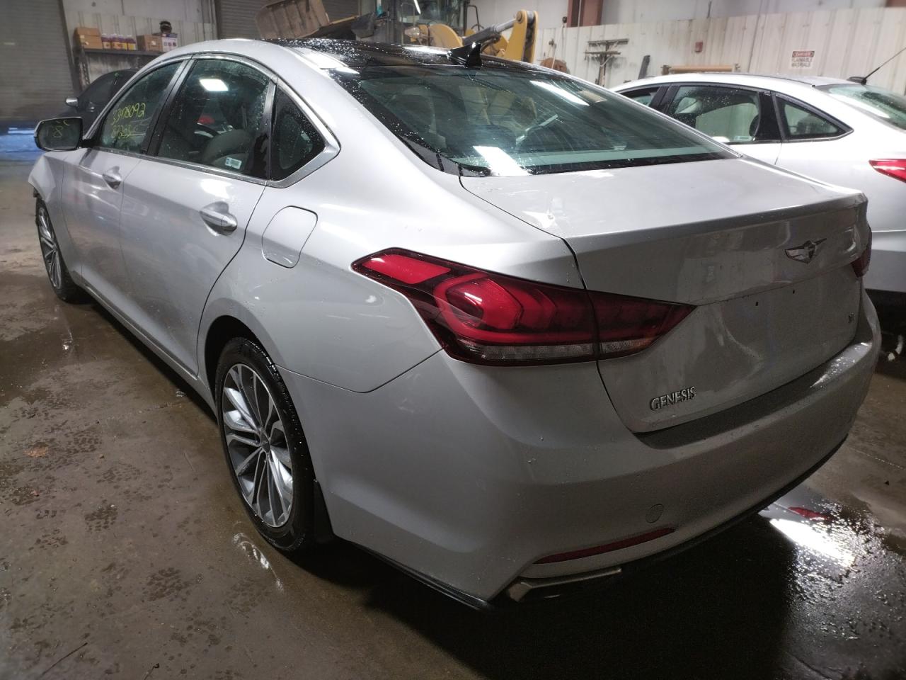 Photo 3 from auction – 2015 HYUNDAI GENESIS 3. with VIN KMHGN4JE2FU096325