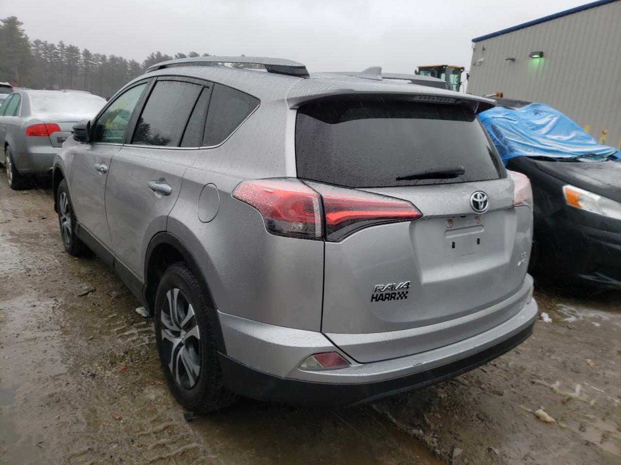 Photo 3 from auction – 2017 TOYOTA RAV4 LE with VIN 2T3BFREV5HW546140