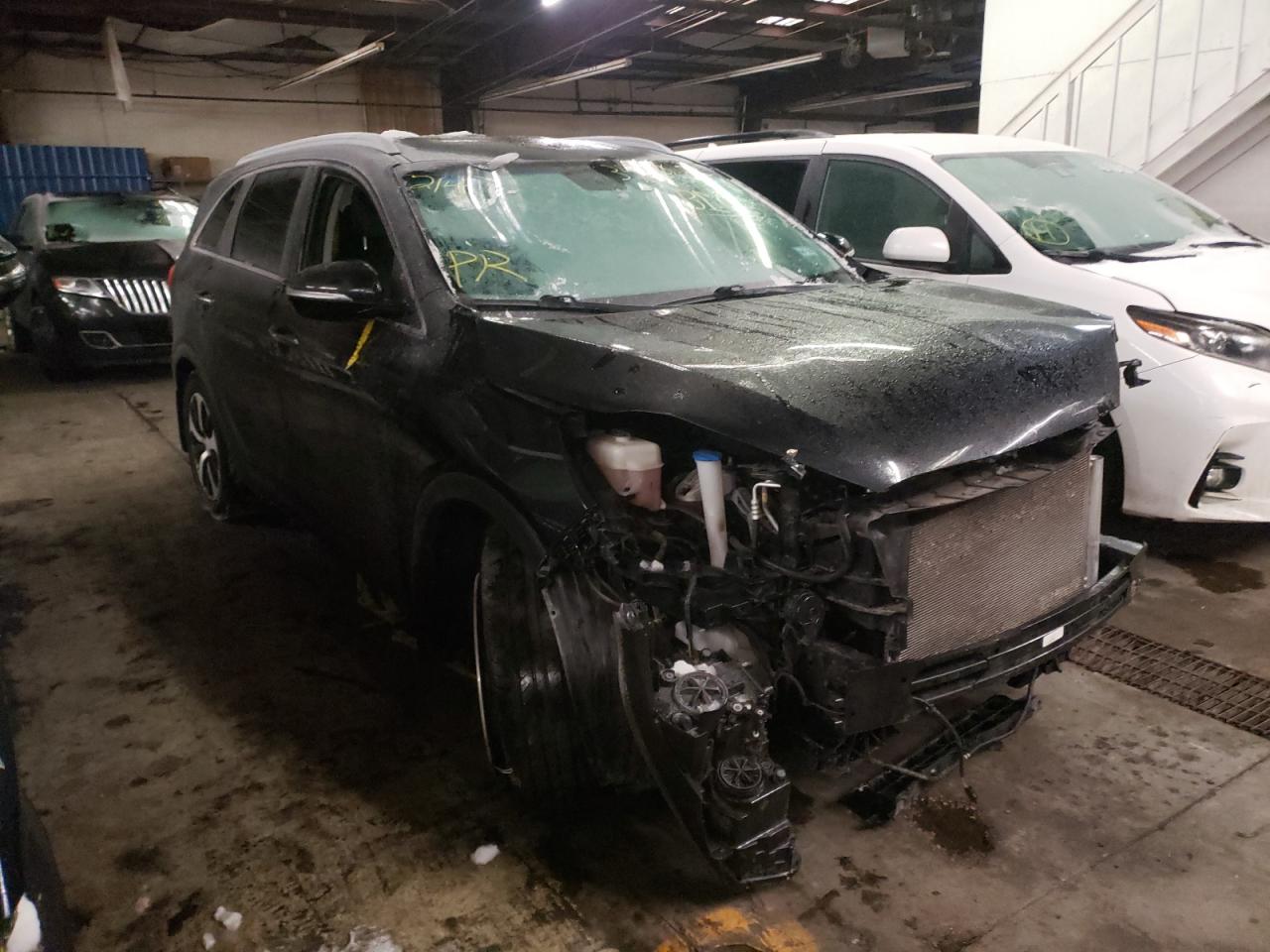 Photo 1 from auction – 2017 KIA SORENTO EX with VIN 5XYPH4A57HG287156