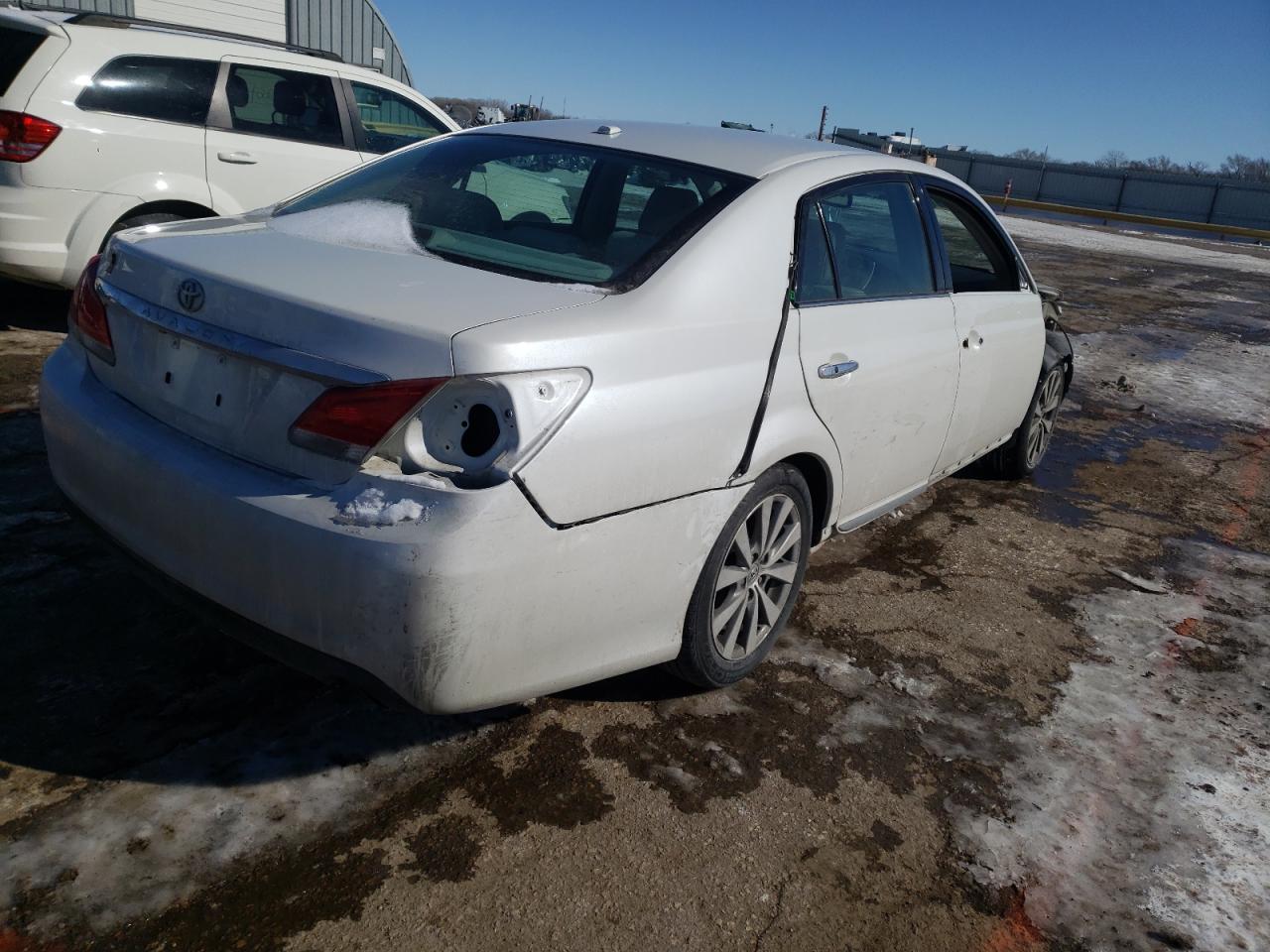 Photo 4 from auction – 2012 TOYOTA AVALON BAS with VIN 4T1BK3DB7CU471524