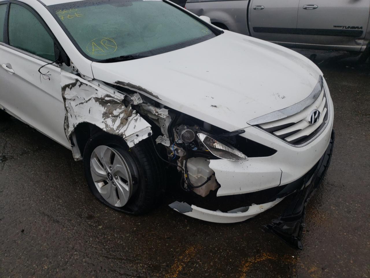 Photo 9 from auction – 2014 HYUNDAI SONATA GLS with VIN 5NPEB4AC2EH815858
