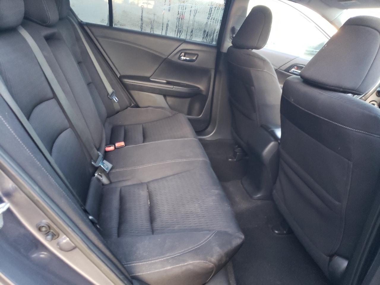 Photo 6 from auction – 2015 HONDA ACCORD SPO with VIN 1HGCR2F58FA222677