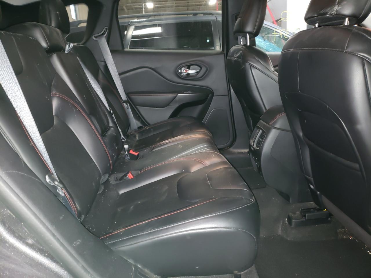 Photo 6 from auction – 2020 JEEP CHEROKEE T with VIN 1C4PJMBN5LD540646