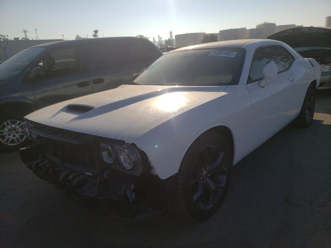 Photo 2 from auction – 2019 DODGE CHALLENGER with VIN 2C3CDZBT6KH593993