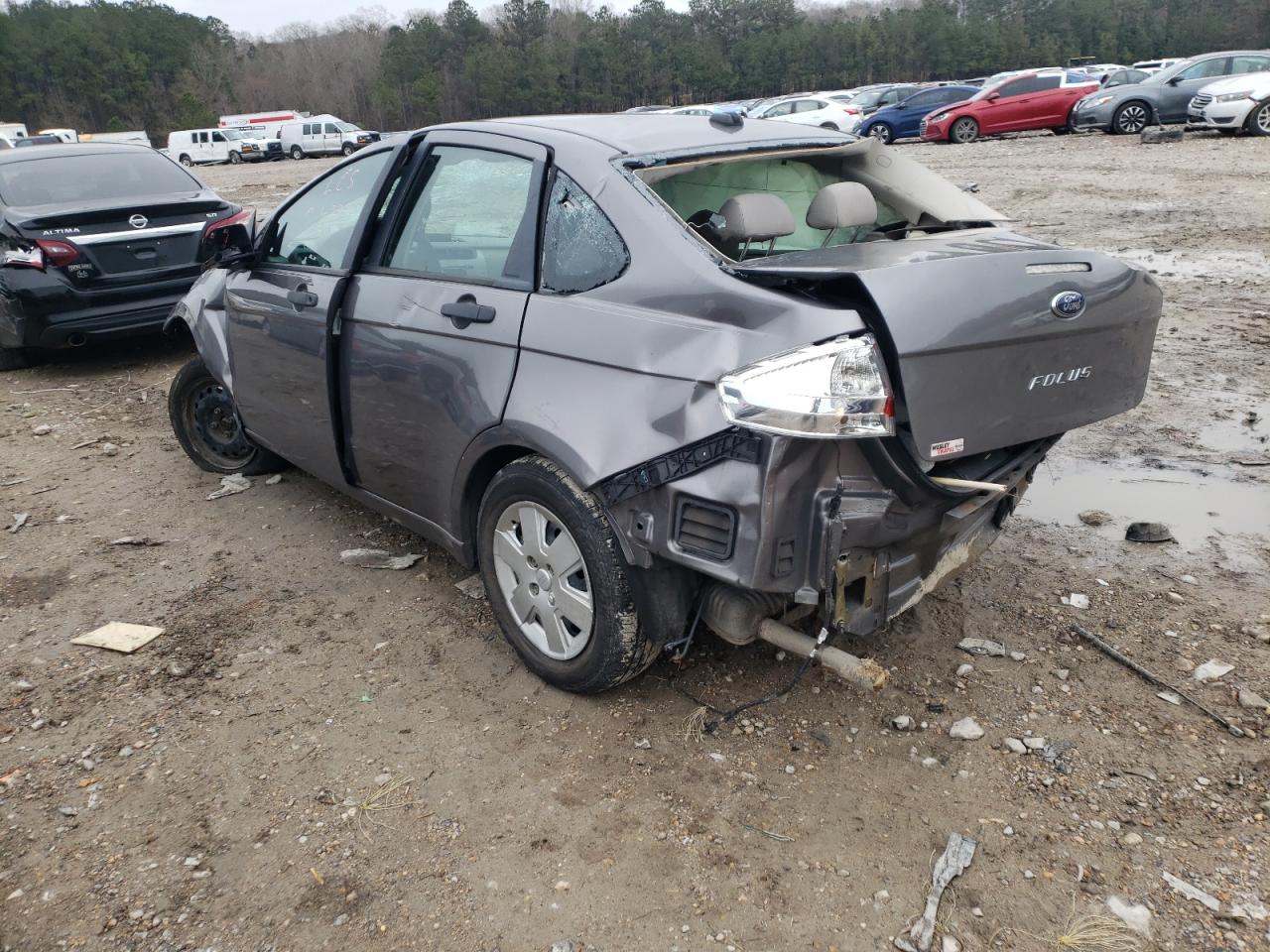 Photo 3 from auction – 2011 FORD FOCUS S with VIN 1FAHP3EN2BW101115