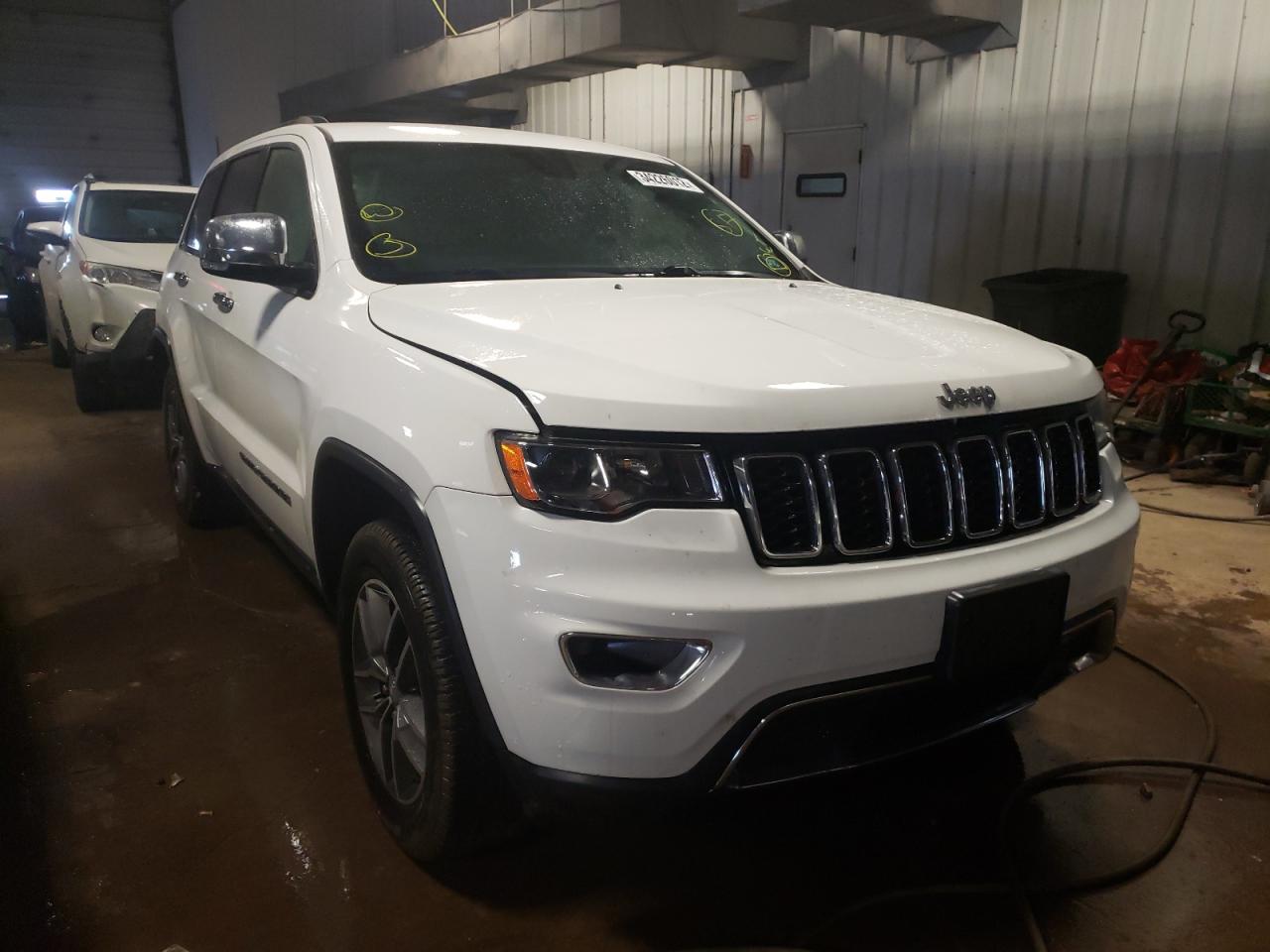 JEEP GRAND CHER 2018 with VIN 1C4RJFBG2JC142805 - Photo from auction