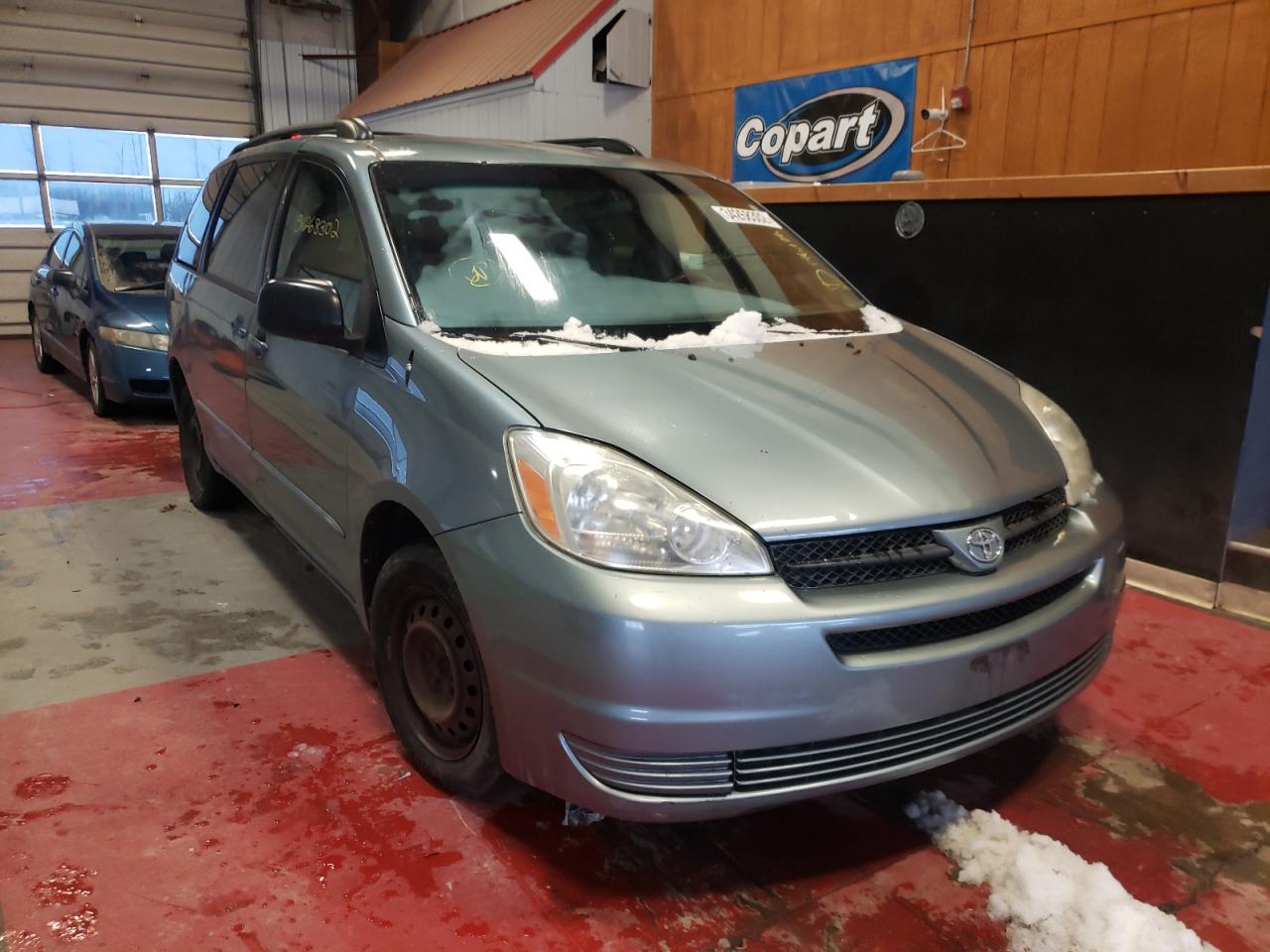 TOYOTA SIENNA CE 2004 with VIN 5TDZA23C04S146827 - Photo from auction