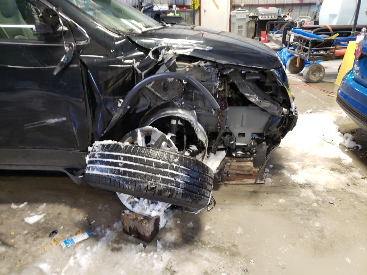 Photo 9 from auction – 2011 BUICK ENCLAVE CX with VIN 5GAKVCED5BJ252493