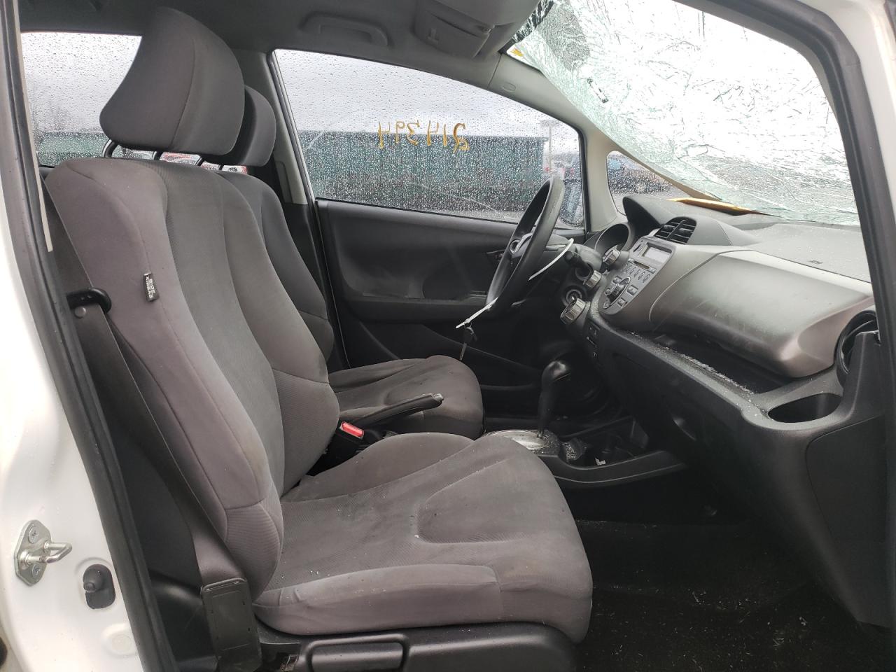 Photo 5 from auction – 2009 HONDA FIT with VIN JHMGE88239S027844