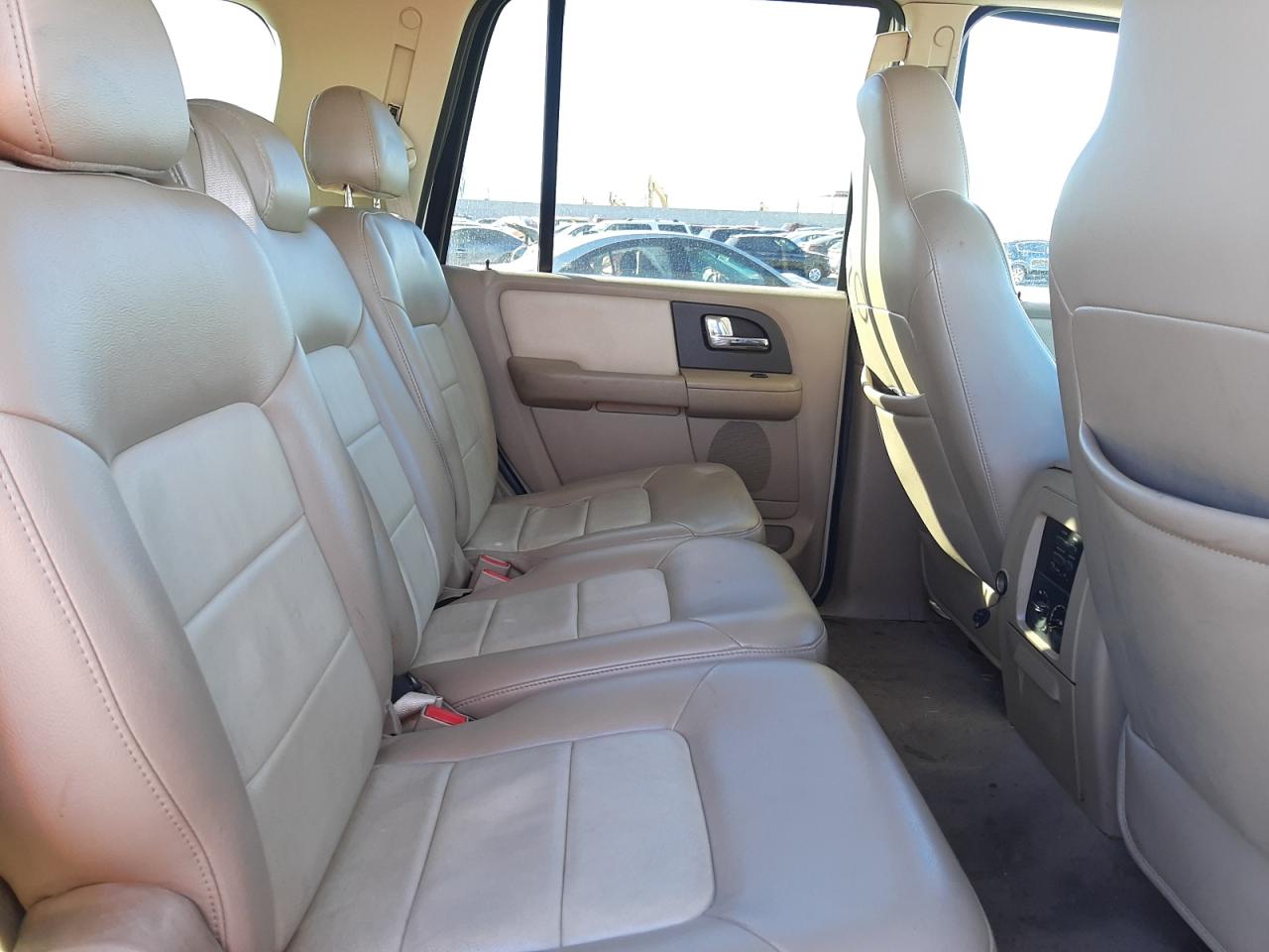Foto 6 de la subasta – 2005 FORD EXPEDITION con VIN 1FMFU17545LA07797