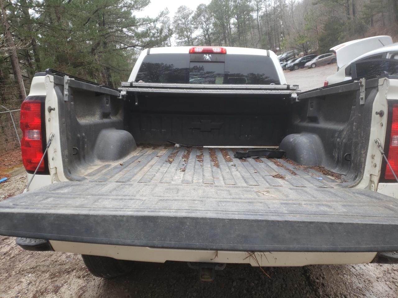 Photo 9 from auction – 2015 CHEVROLET SILVERADO with VIN 3GCUKTEC3FG235870