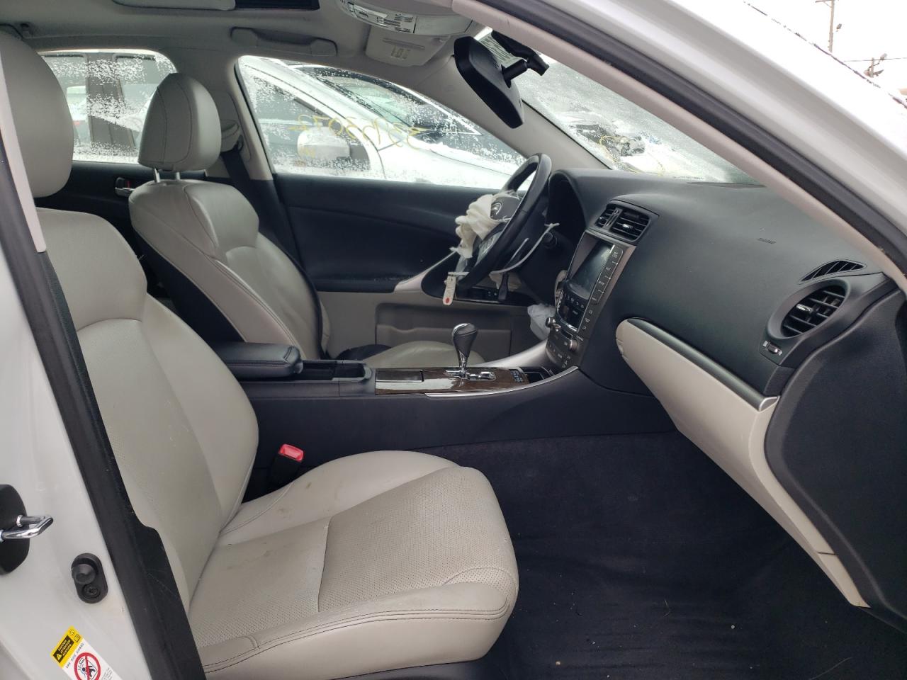 Photo 5 from auction – 2011 LEXUS IS250 with VIN JTHCF5C21B5045586