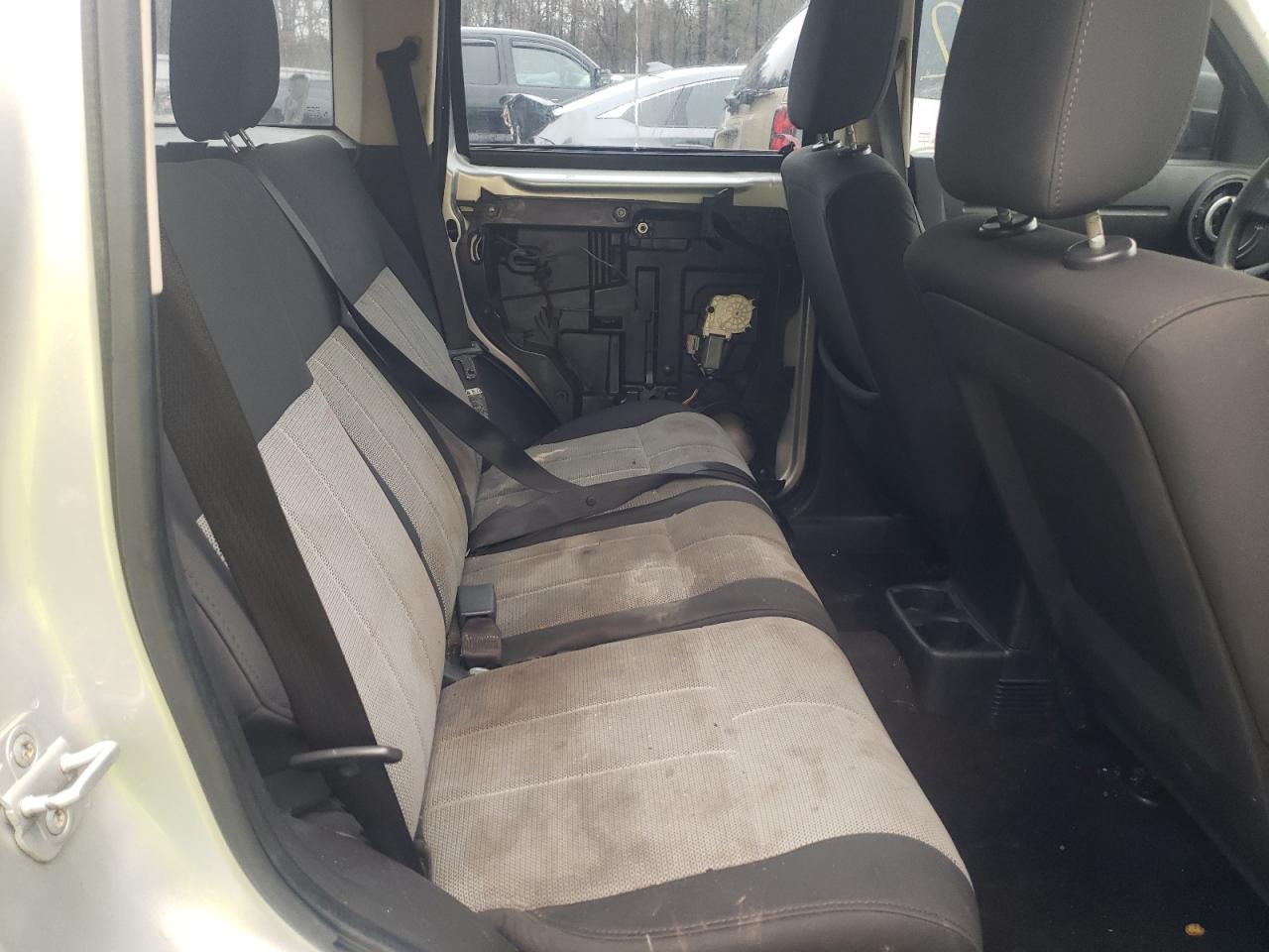Photo 6 from auction – 2008 DODGE NITRO SXT with VIN 1D8GT28K38W191141