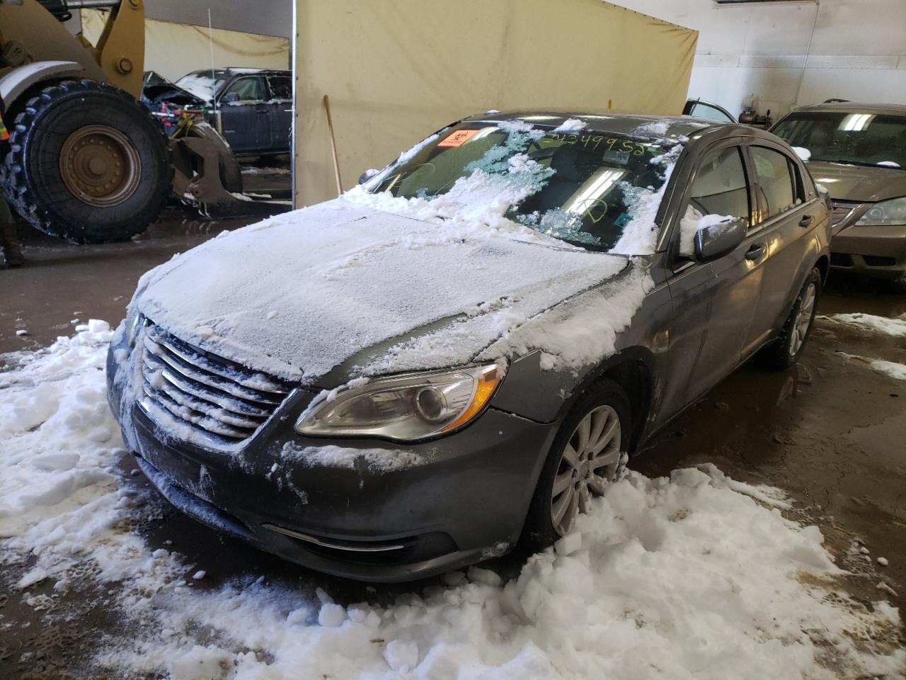 Photo 2 from auction – 2013 CHRYSLER 200 TOURIN with VIN 1C3CCBBB9DN545920