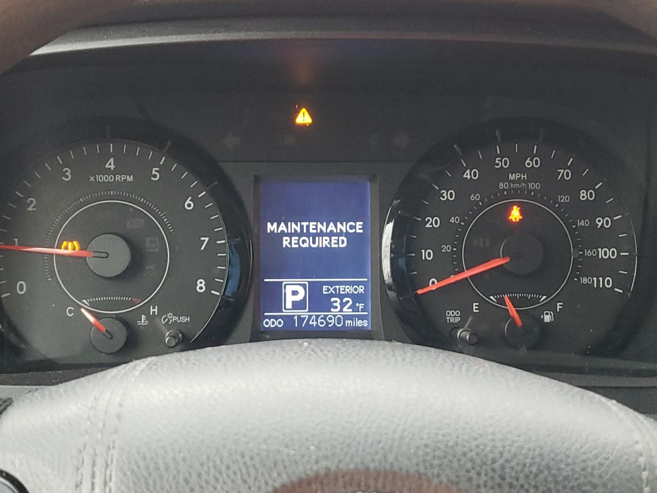 Photo 8 from auction – 2015 TOYOTA SIENNA LE with VIN 5TDKK3DC4FS629355