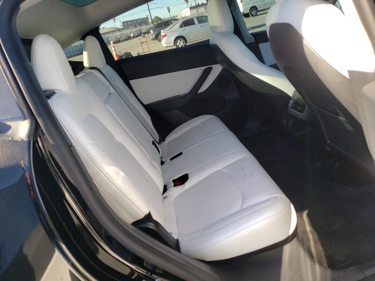 Photo 6 from auction – 2020 TESLA MODEL Y with VIN 5YJYGDEF5LF058775