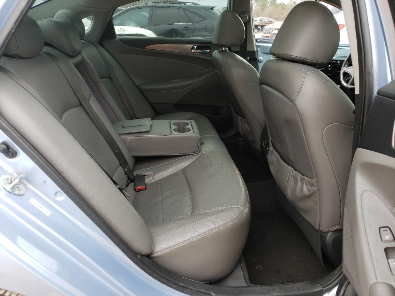 Photo 6 from auction – 2011 HYUNDAI SONATA HYB with VIN KMHEC4A40BA016438