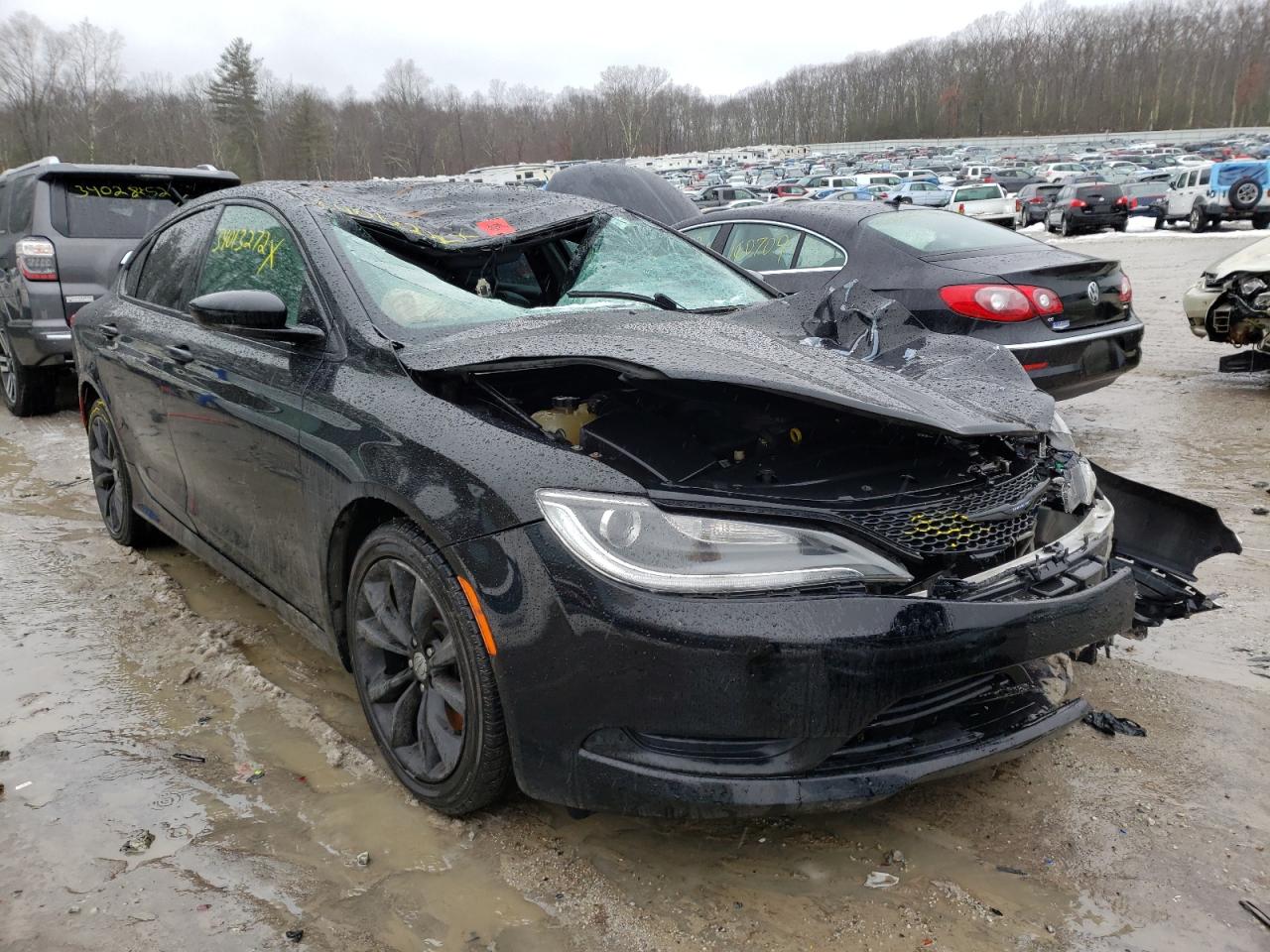 CHRYSLER 200 S 2015 with VIN 1C3CCCBG4FN582054 - Photo from auction