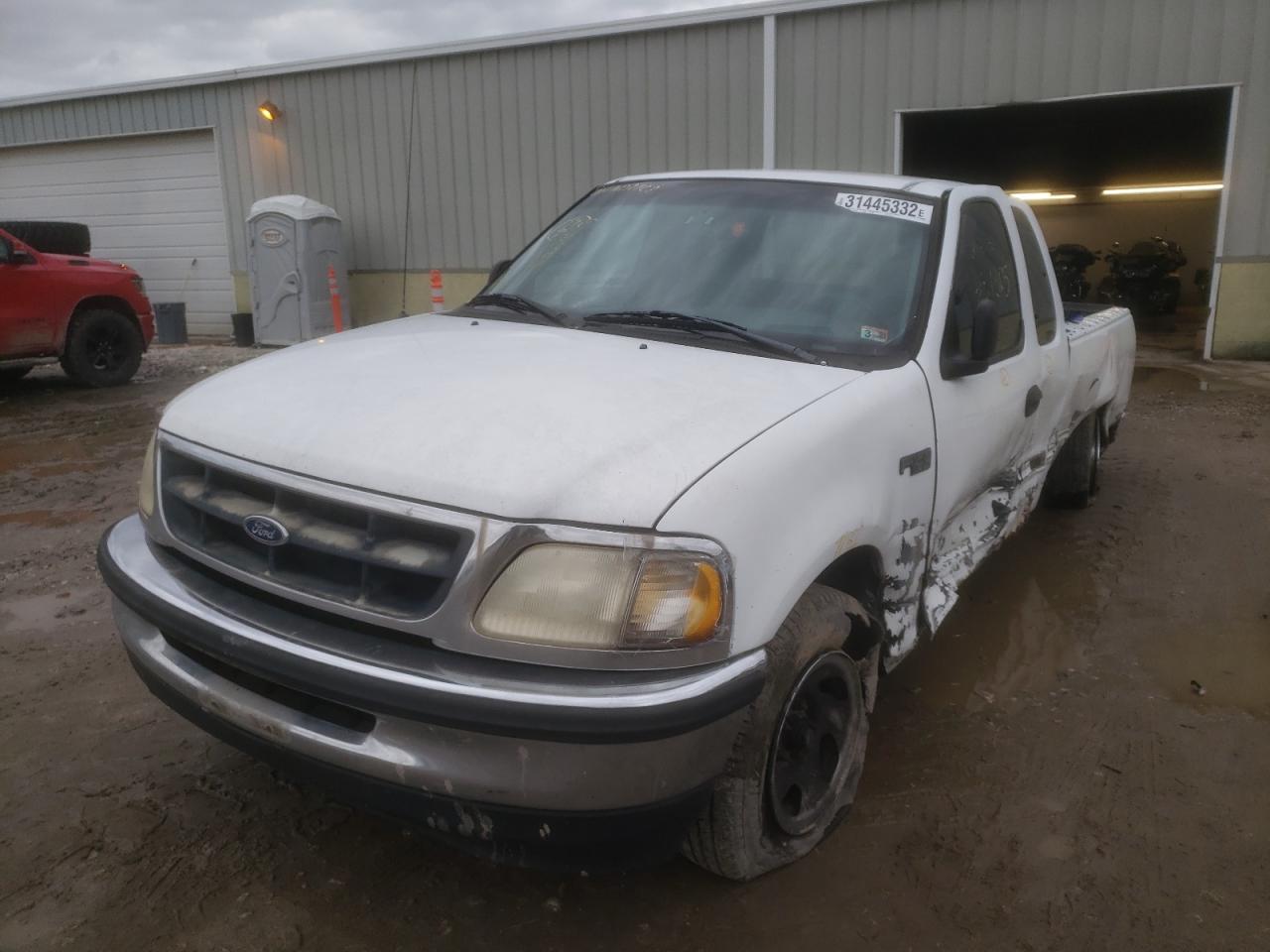 Photo 2 from auction – 1998 FORD F150 with VIN 2FTZX172XWCA07989