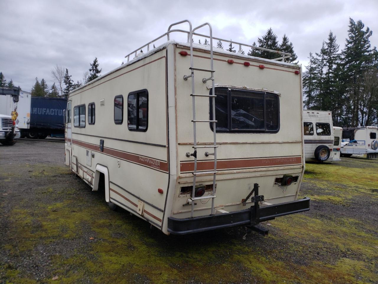 Photo 3 from auction – 1985 CHEVROLET P30 with VIN 1GBJP37W3F3315611