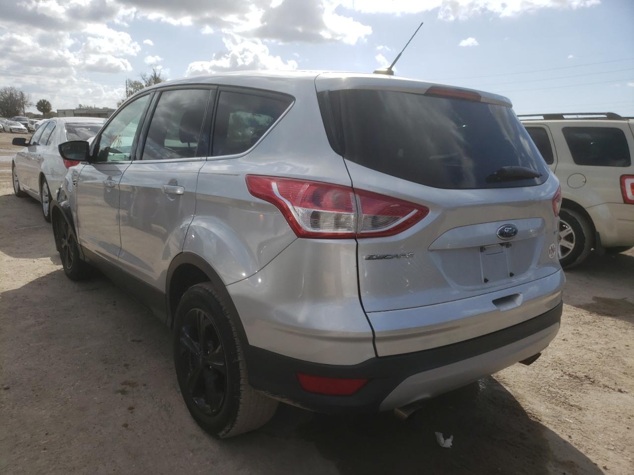 Photo 3 from auction – 2016 FORD ESCAPE SE with VIN 1FMCU0G7XGUB03882