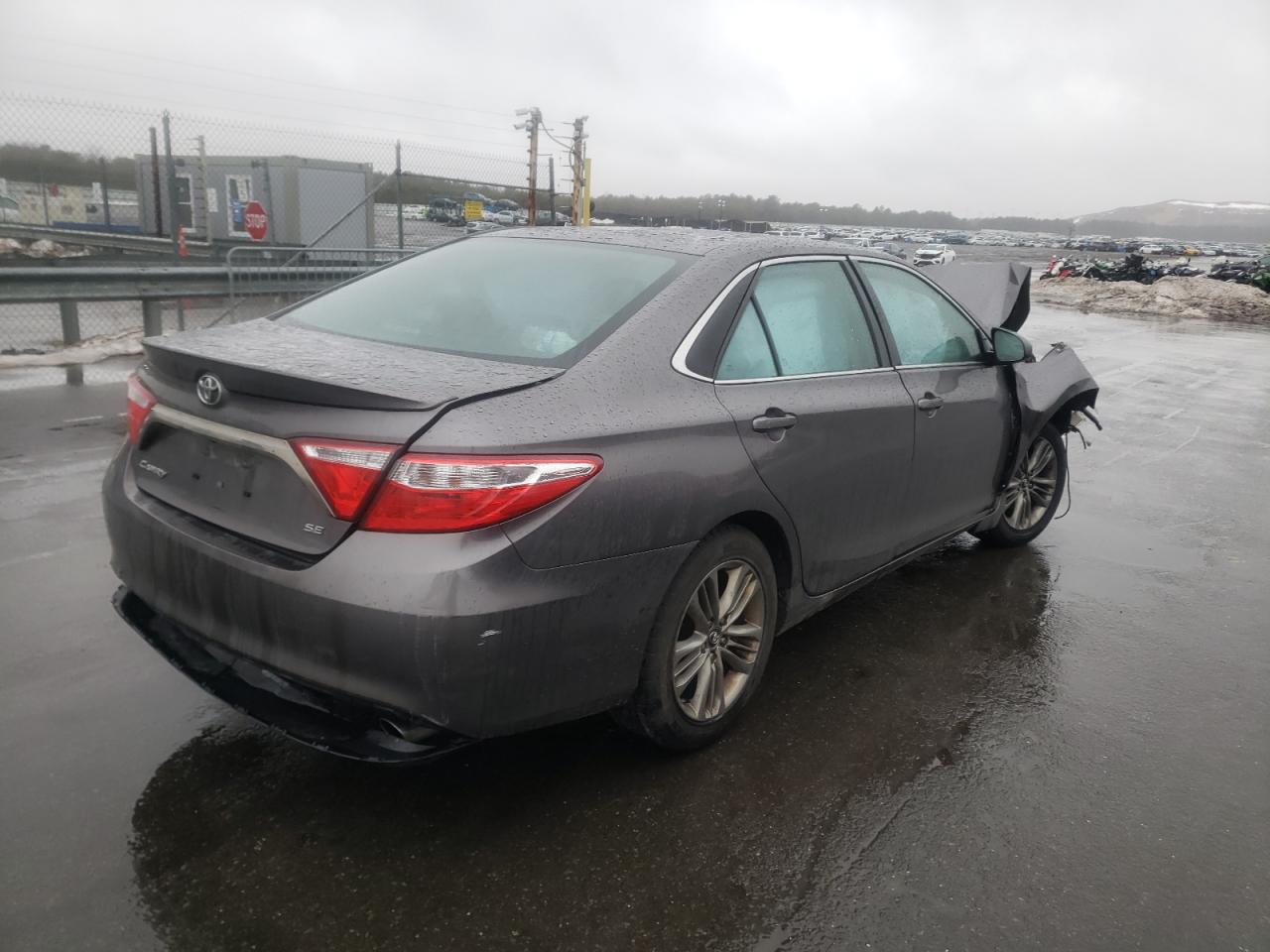 Photo 4 from auction – 2016 TOYOTA CAMRY LE with VIN 4T1BF1FK9GU208057