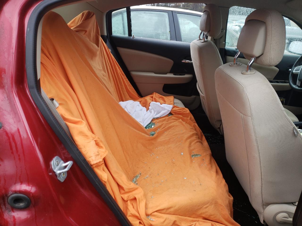 Photo 6 from auction – 2012 CHRYSLER 200 TOURIN with VIN 1C3CCBBB6CN211262