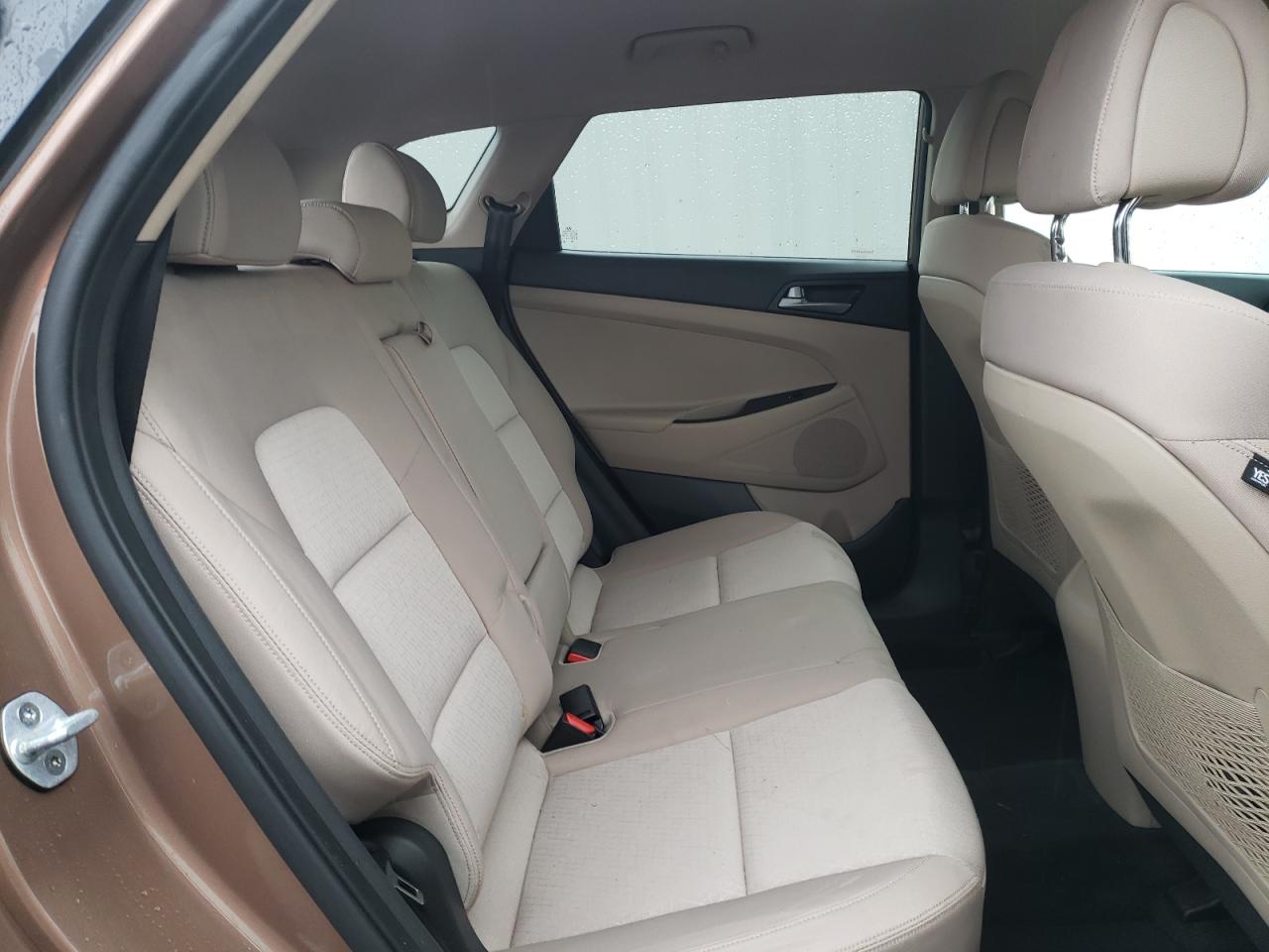 Photo 6 from auction – 2016 HYUNDAI TUCSON LIM with VIN KM8J3CA25GU185092