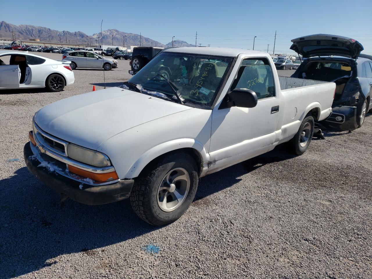 Photo 2 from auction – 2001 CHEVROLET S10 with VIN 1GCCS14W518174824