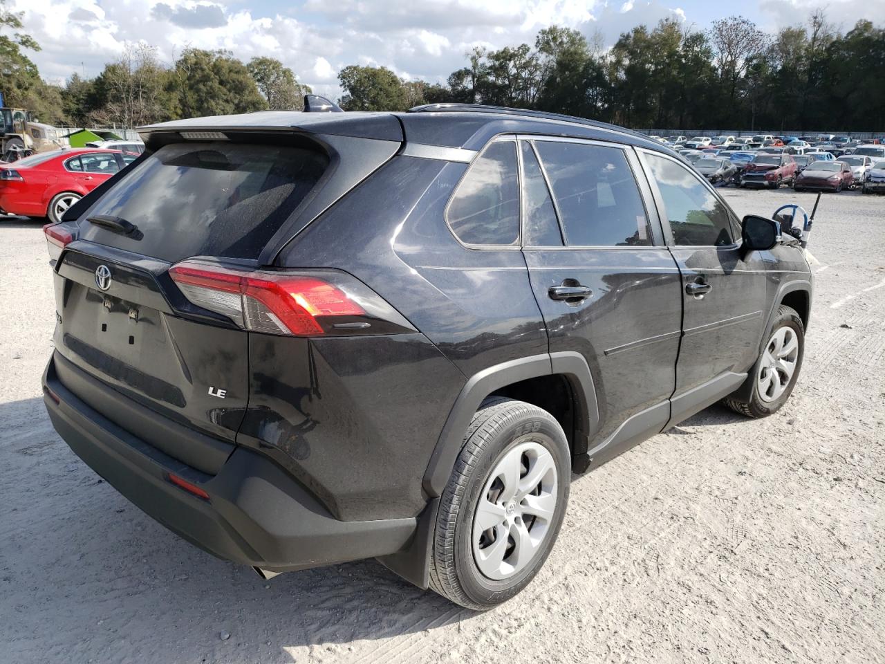 Photo 4 from auction – 2019 TOYOTA RAV4 with VIN JTMK1RFV0KJ005046
