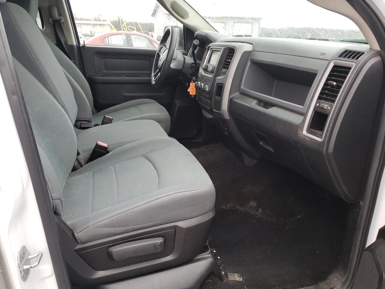 Photo 5 from auction – 2014 RAM 1500 ST with VIN 1C6RR7KT6ES199328
