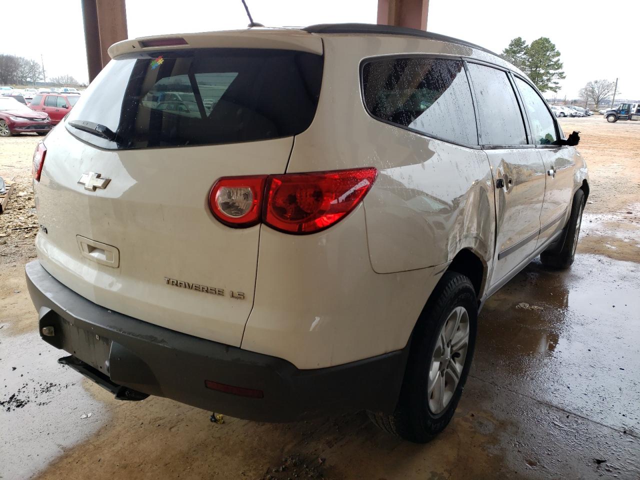 صورة رقم 4 من المزاد - 2012 CHEVROLET TRAVERSE L مع VIN 1GNKRFED1CJ216930