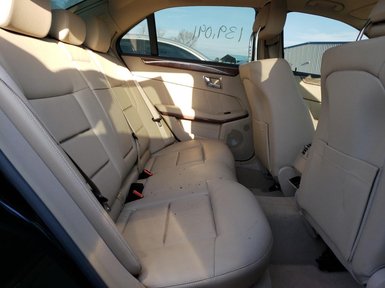 Photo 6 from auction – 2011 MERCEDES-BENZ E 350 4MAT with VIN WDDHF8HB3BA458916