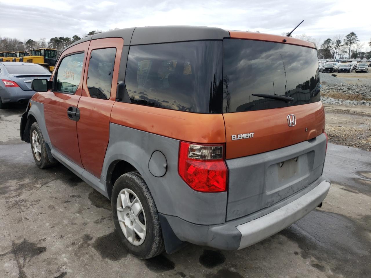 Photo 3 from auction – 2005 HONDA ELEMENT with VIN 5J6YH18375L012808