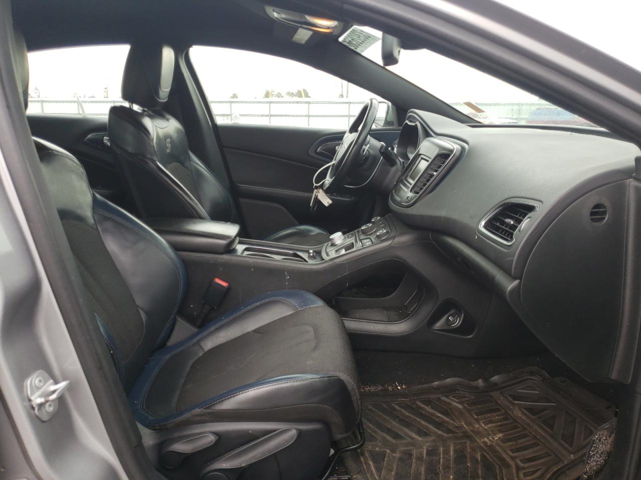 Photo 5 from auction – 2016 CHRYSLER 200 S with VIN 1C3CCCBB9GN161629