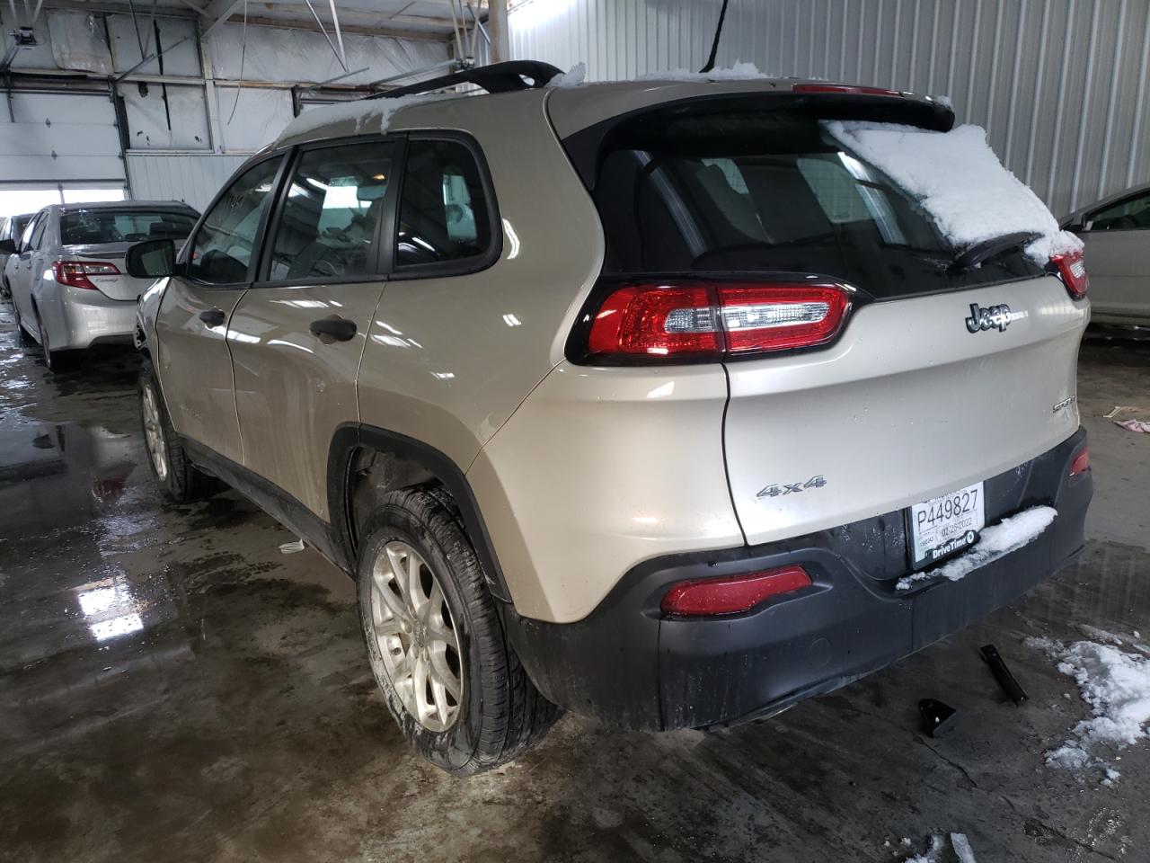 Photo 3 from auction – 2015 JEEP CHEROKEE S with VIN 1C4PJMAB4FW652094
