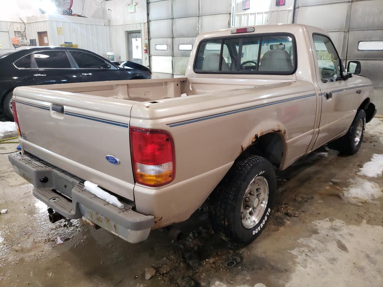 Photo 4 from auction – 1994 FORD RANGER with VIN 1FTCR10X6RUC38415