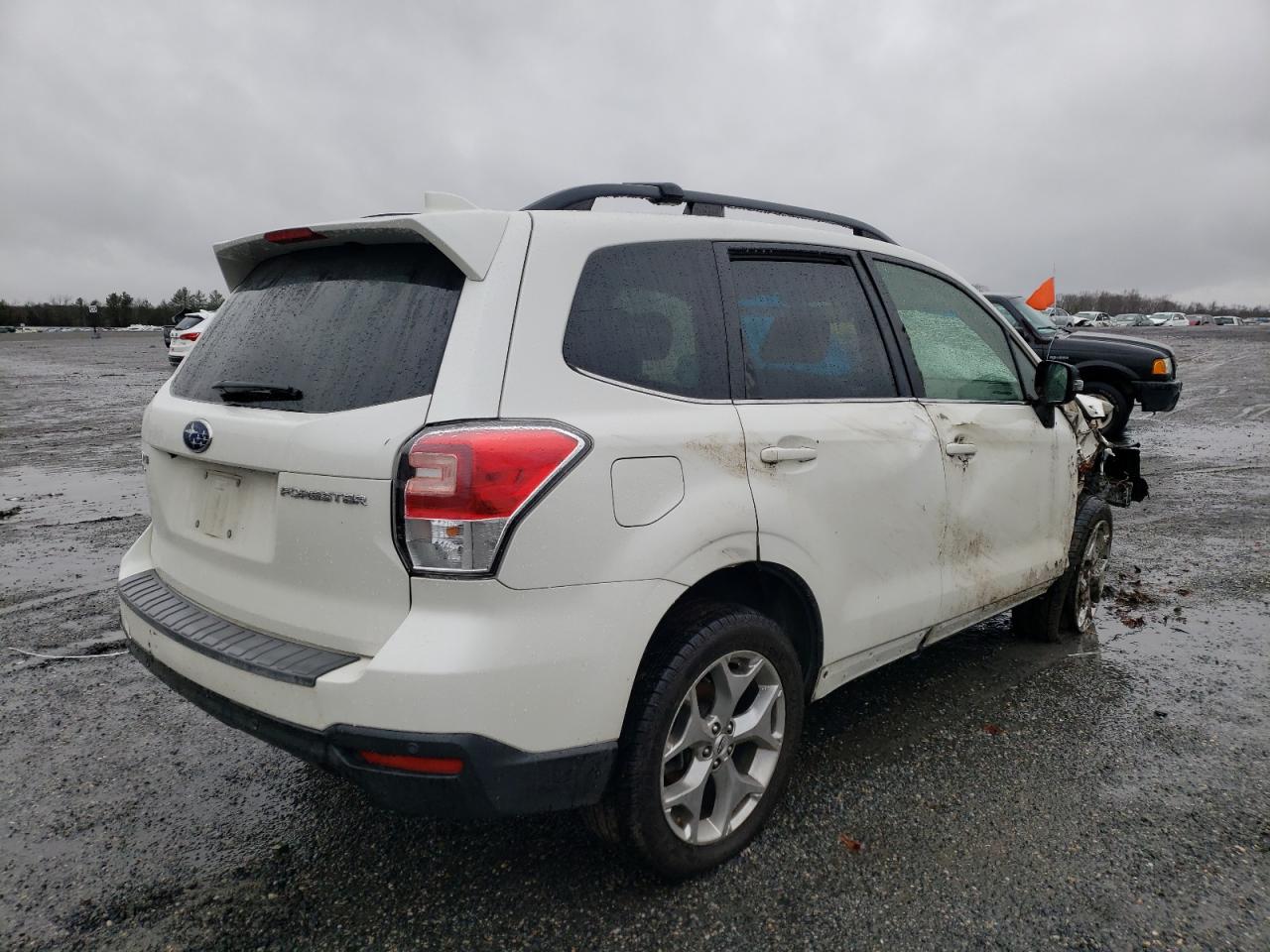 Photo 4 from auction – 2018 SUBARU FORESTER 2 with VIN JF2SJAWC3JH463347