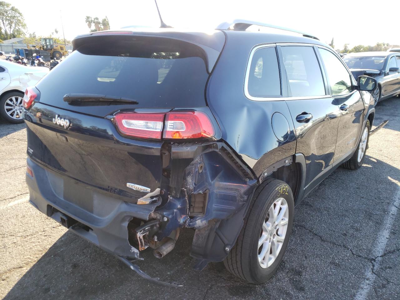 Photo 4 from auction – 2015 JEEP CHEROKEE L with VIN 1C4PJLCSXFW612237