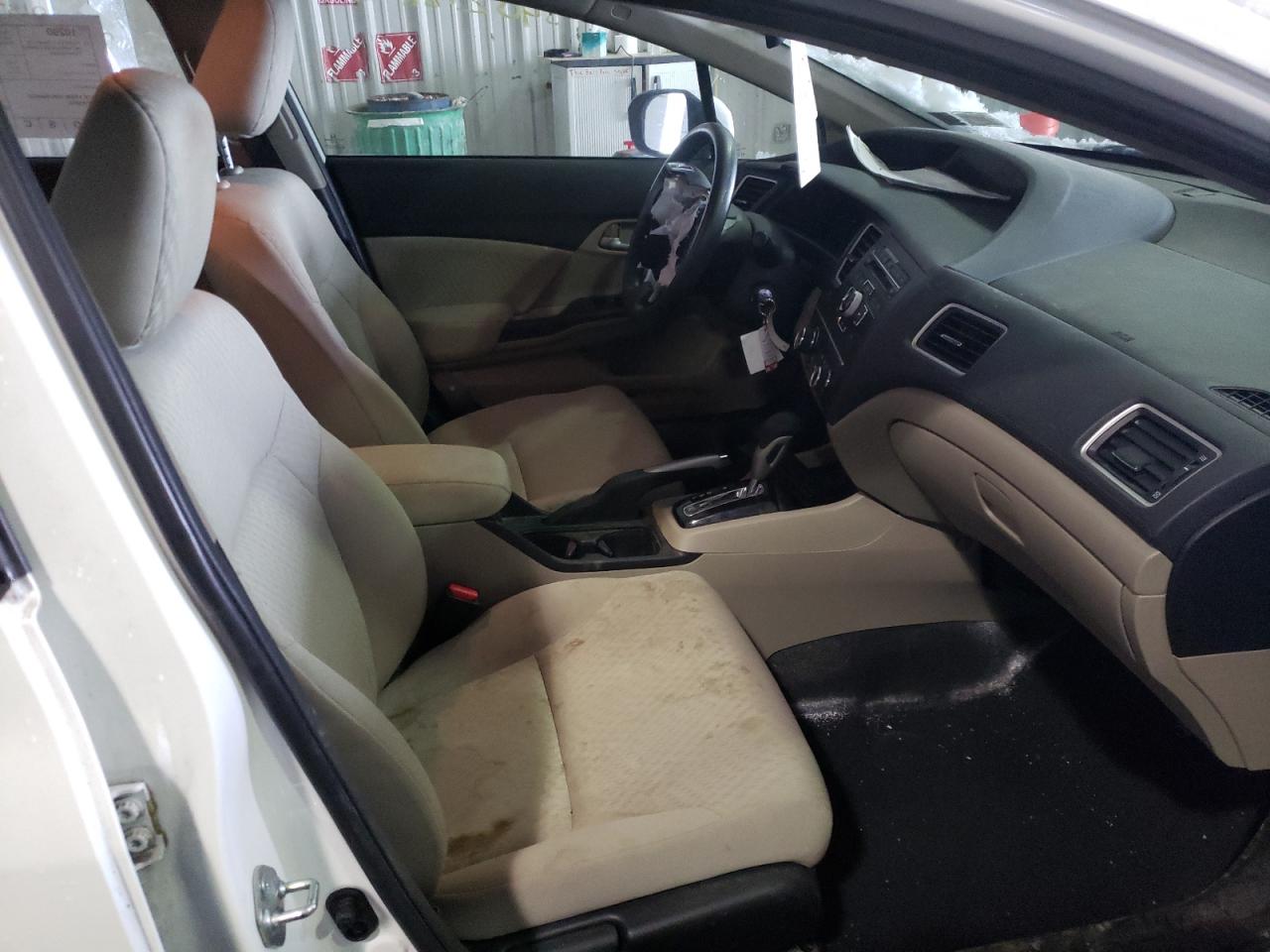 Photo 5 from auction – 2015 HONDA CIVIC LX with VIN 19XFB2F55FE298175